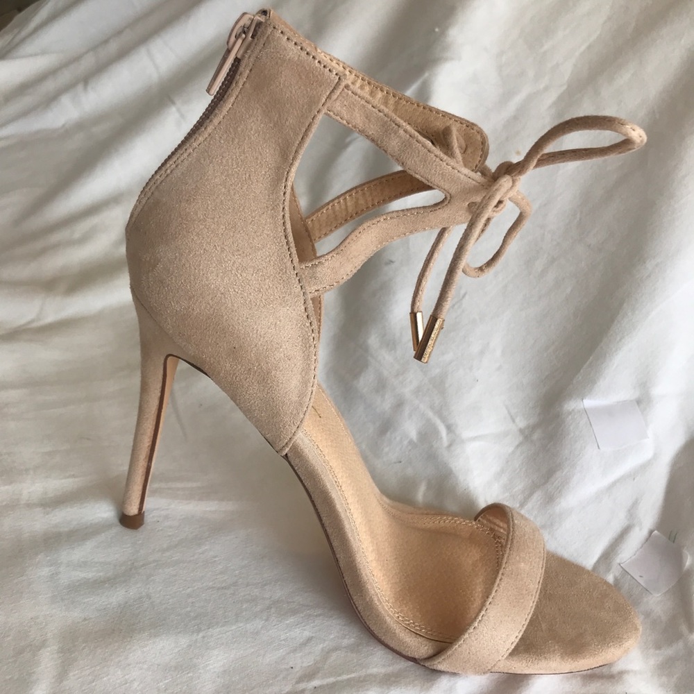 LULU’S 8.5M Ankle-Tie Sandal w/4” Heel Back ZipEUC